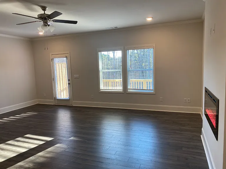 221 Vista Ln — Photo 13