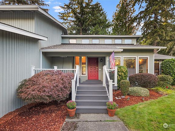 3rd image of 20311 Marine View Drive SW