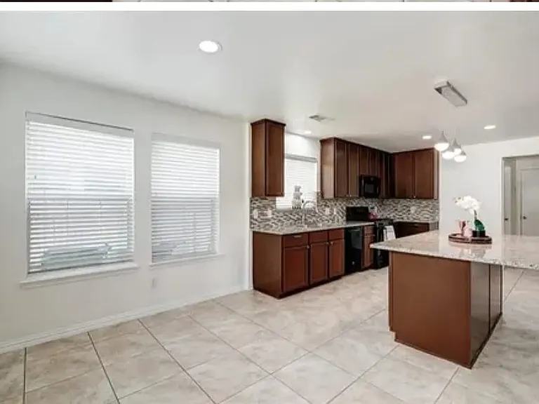 2021 Reston Dr — Photo 14