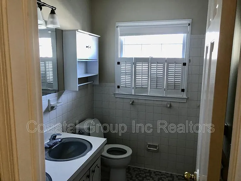 613 Reef Ln — Photo 16
