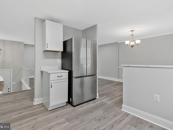 4th image of 709 N Belfort St