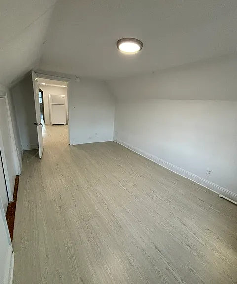 335 75th St #3 — Photo 7