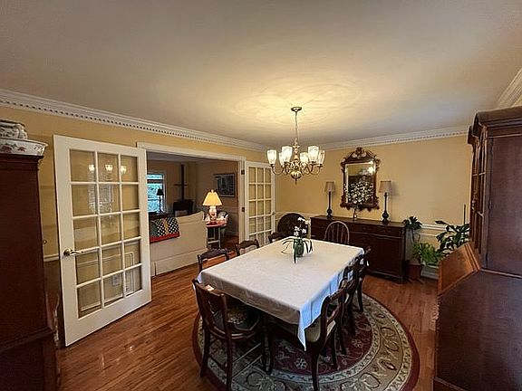 3rd image of 4292 Spring House Ln