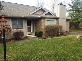 527 Cynthia Ln, Tallmadge, OH 44278