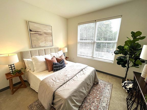 3rd image of 4144-4160 De Tonty St #4148-1B