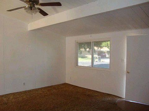 2nd image of 208 Driftwood Pl