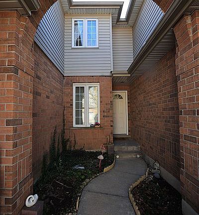 2nd image of 784 Gordon St #6