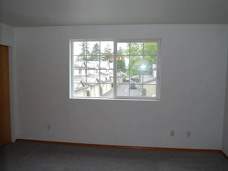 418 17th St SE #6C — Photo 14