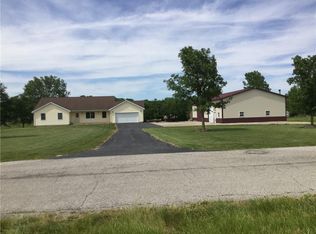 1460 Roberts St, Mt Zion, IL