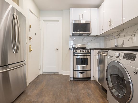 2nd image of 442 E 78th St #3B