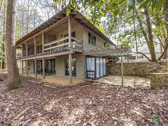 4th image of 1441 Oak Creek Cir