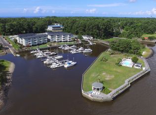 5400 E Yacht Dr APT D10, Oak Island, NC 28465