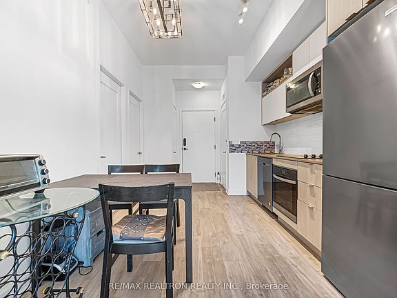 5th image of 121 Lower Sherbourne St #1742