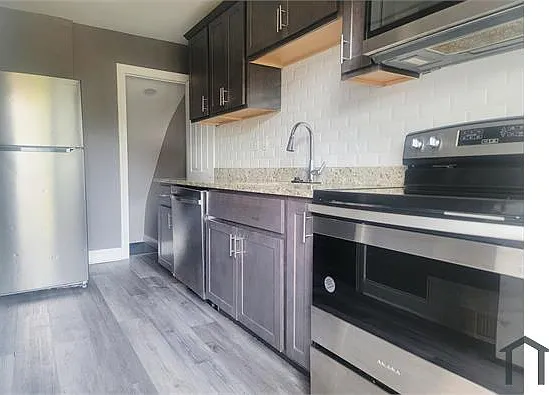 1789 Joan Ave — Photo 6