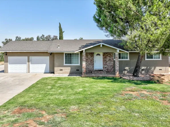 12156 E McKinley Ave, Sanger, CA 93657