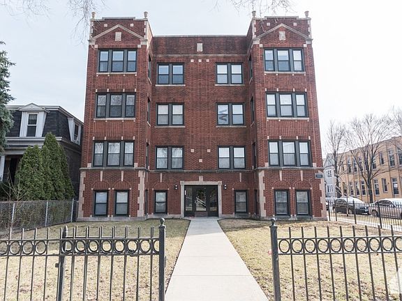 4th image of 2451 W Logan Blvd #2
