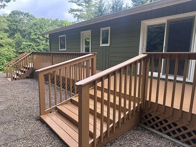 205 Canterbury Ln — Photo 18