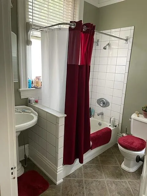 1 bed, 1.5 bath, 1000 sqft, $1,095 — Photo 3