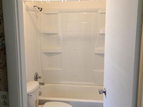 4th image of 8112 Caminitti Ln