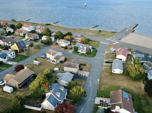 41 Nina St, New Bedford, MA 02744