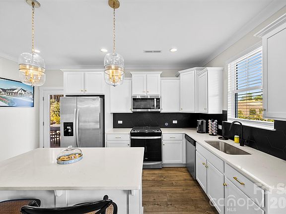 4th image of 21216 Sanctuary Dr