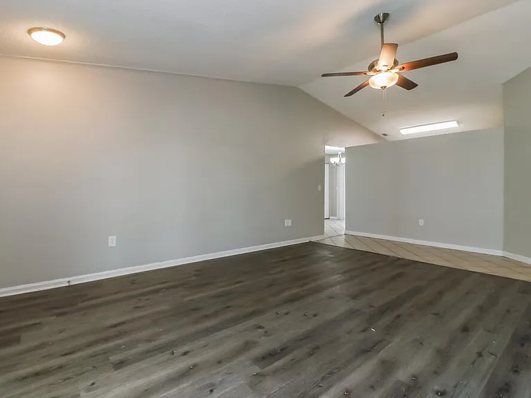 706 Hazy Meadow Ct — Photo 4
