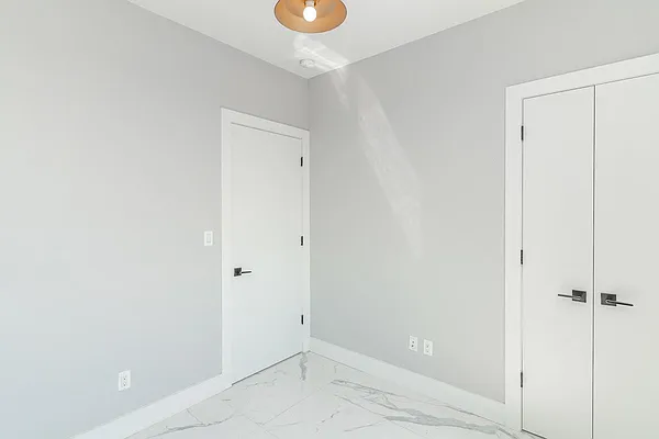 Rented by MySpaceNYC | media 6