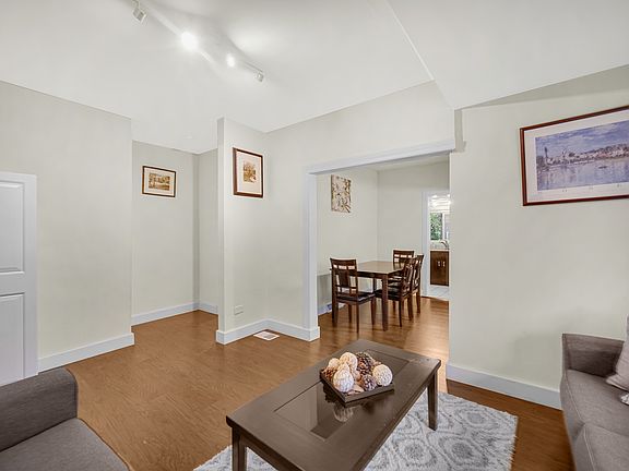 3rd image of 337 S Brewster Ave #2B