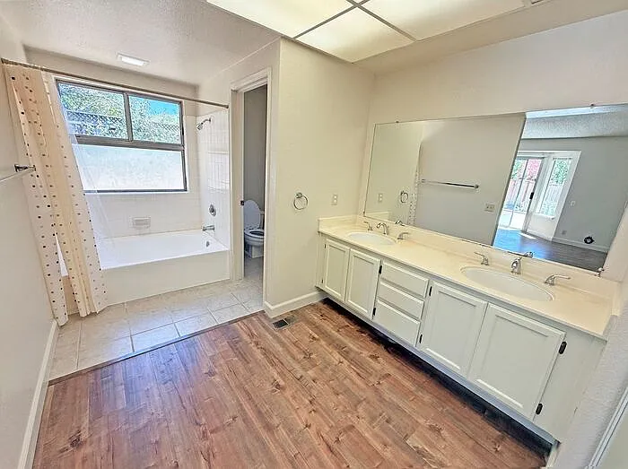 3305 Archbury Ct — Photo 15