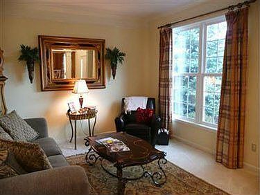 4th image of 14946 Old Oak Dr