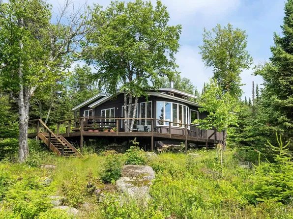 16 Skratthult Trl, Hovland, MN 55606