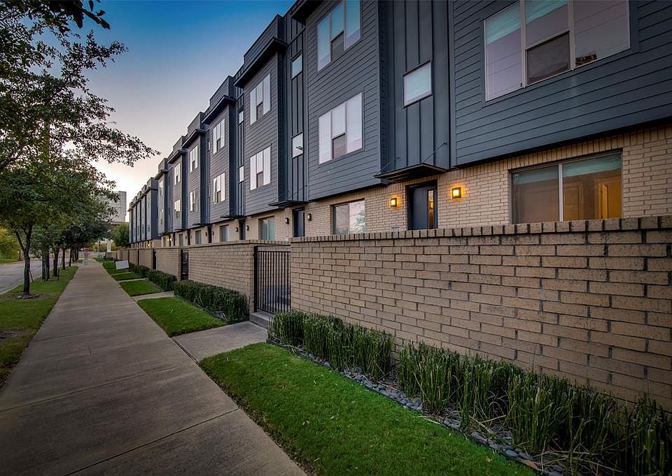 1st image of 3024 Zenia Dr