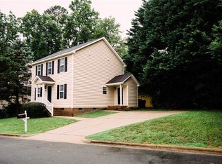 8905 Castleton Ln, Raleigh, NC 27615