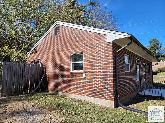 3rd image of 813 Liberty St
