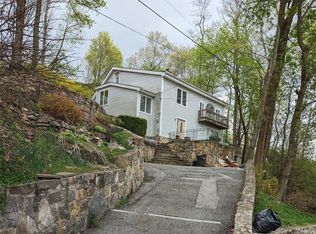 3452 Hillside Dr, Mohegan Lake, NY 10547