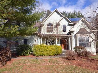56 Hop Brook Rd, Amherst, MA 01002