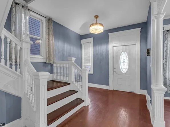 255 William St, East Orange City, NJ 07017