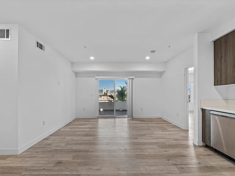 TALA Local at 3057-3067 W. Pico Blvd — Photo 3