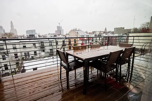 Rented by Twyford Real Estate | media 23