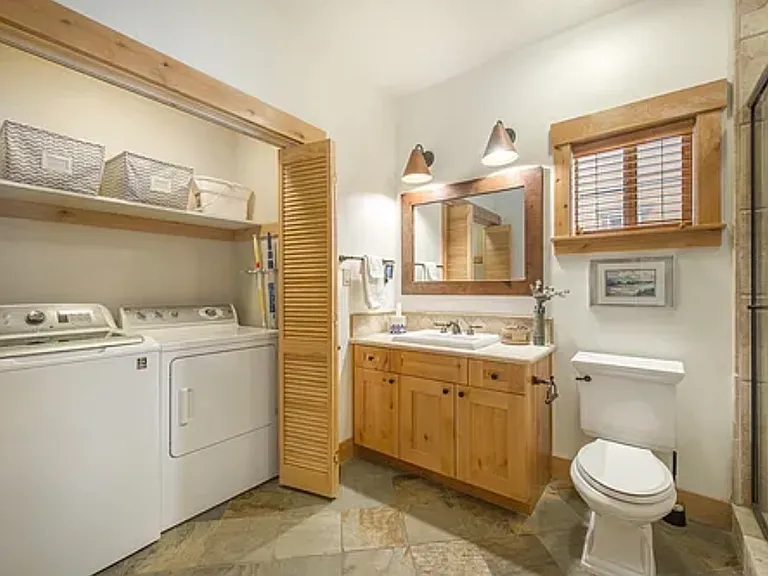 10183 Palisades Dr #A — Photo 15