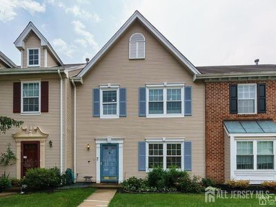 364 Hadleigh Ln, North Brunswick, NJ, 08902