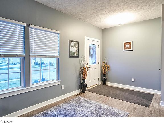 3rd image of 7327 Emerald Glen Ave NW