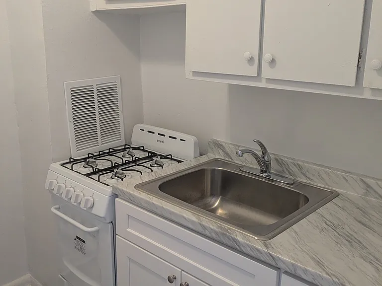 41-05 74th St #6-E — Photo 3