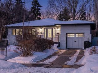 14712 Park Dr NW, Edmonton, AB T5R 5V4