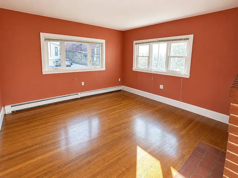 20 Main St #1 — Photo 8
