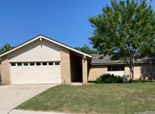 7401 Old Spanish Trl, Live Oak, TX 78233