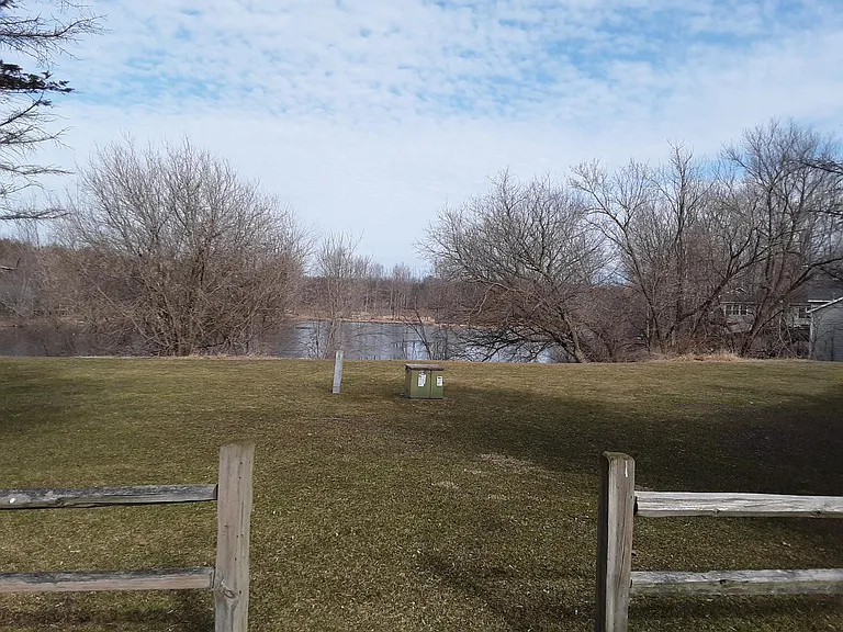 8464 Pineview Lake Ct — Photo 2