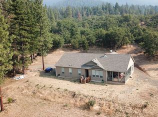 1842 Colestin Rd, Ashland, OR 97520