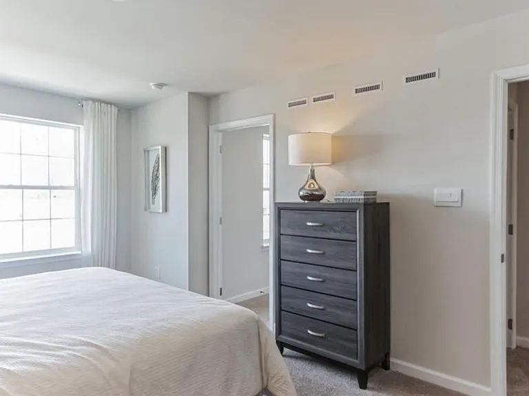 126 Corolla Dr — Photo 3