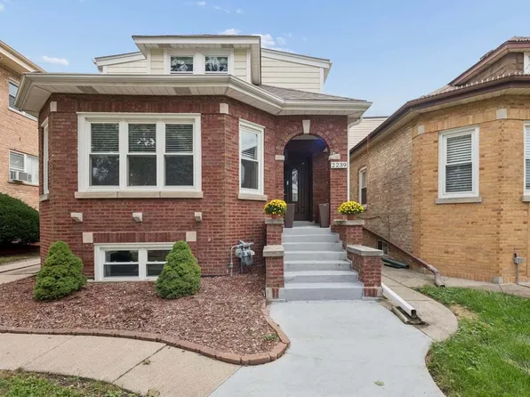 2239 N 76th Ave, Elmwood Park, IL 60707